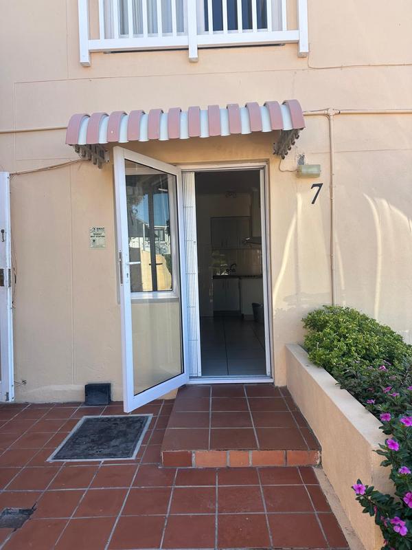 To Let 1 Bedroom Property for Rent in Fish Hoek Western Cape